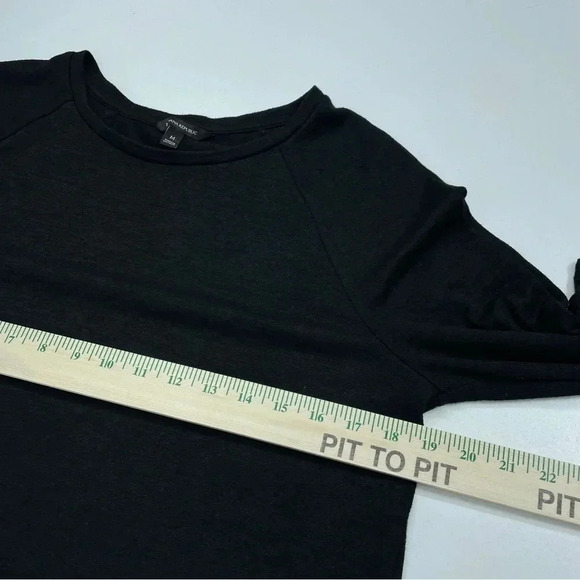 Banana Republic Womens Size 14 Ruffle sleeve thin sweater 0230 - Picture 5 of 8